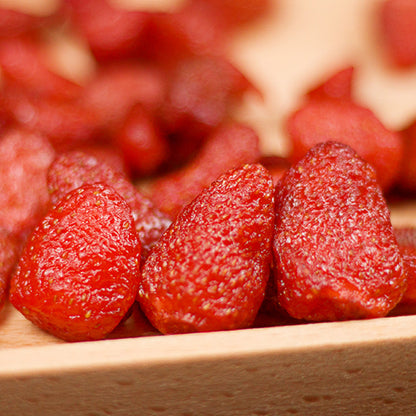 Naturally Sweet Dried Strawberries – Soft, Fruity & Delicious-EDC